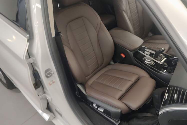 Used BMW X3 2021 xDrive25i M Sport Package Right Front Seat