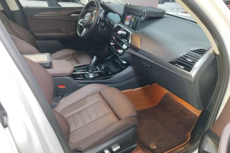 Used BMW X3 2021 Restyled xDrive30i Leading Edition M Sport Package Right Front Seat