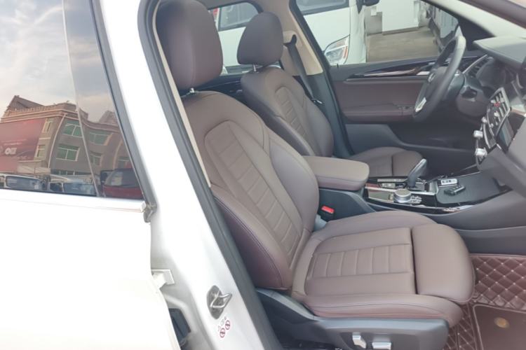 Used BMW X3 2021 Facelift xDrive25i Luxury Package Right Front Seat