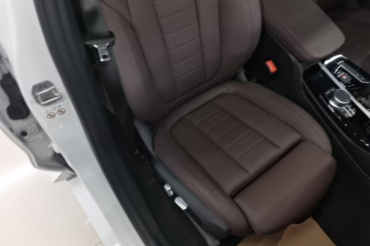 Used BMW X3 2021 xDrive25i M Sport Package Right Front Seat