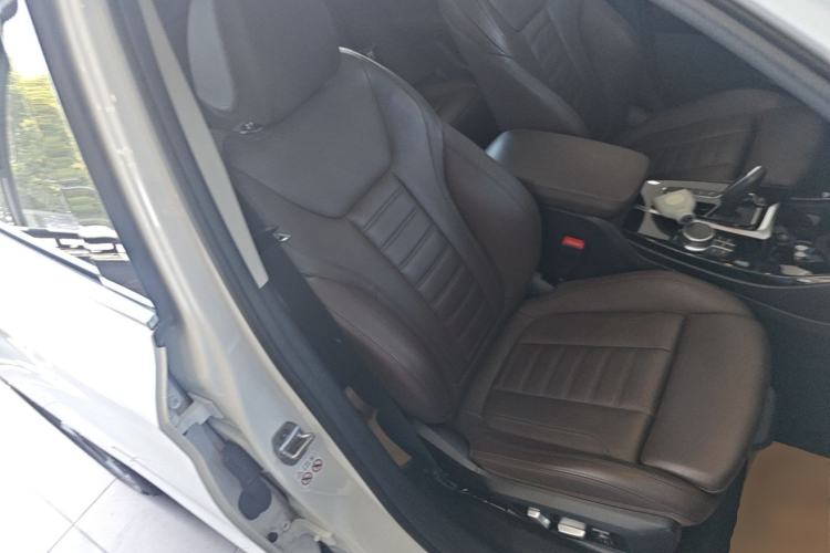 Used BMW X3 2021 xDrive28i Luxury Package Right Front Seat