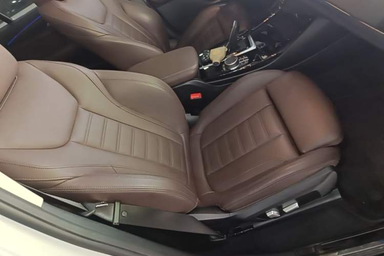 Used BMW X3 2021 xDrive30i Luxury Model with M Sport Package Right Front Seat
