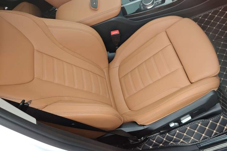 Used BMW X3 2021 Facelift xDrive28i M Sport Package Right Front Seat