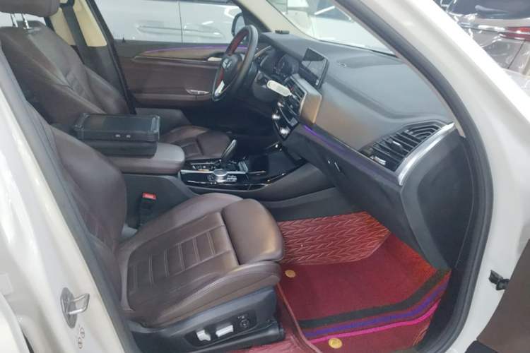 Used BMW X3 2021 xDrive28i Luxury Package Right Front Seat