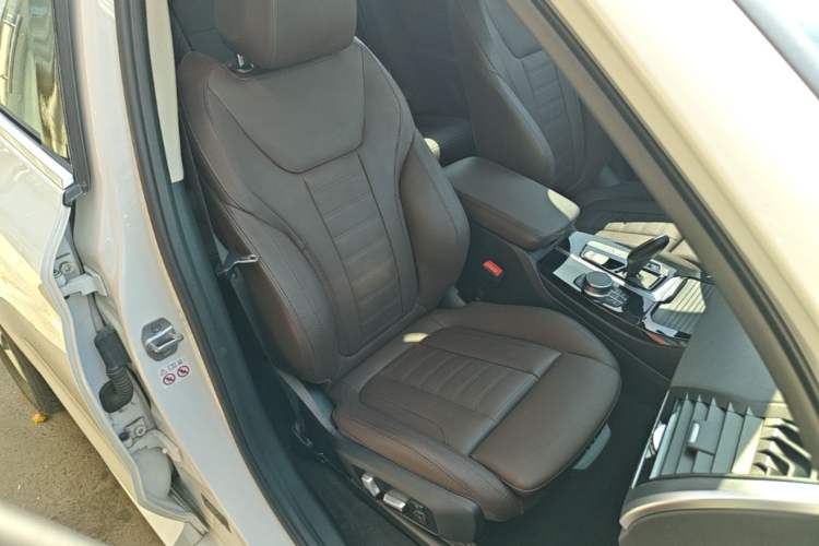 Used BMW X3 2021 xDrive28i M Sport Package Right Front Seat