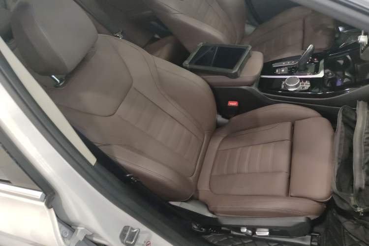 Used BMW X3 2021 Facelift xDrive28i M Sport Package Right Front Seat