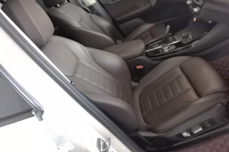 Used BMW X3 2021 xDrive28i M Sport Package Right Front Seat