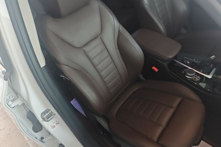 Used BMW X3 2021 xDrive28i Luxury Package Right Front Seat