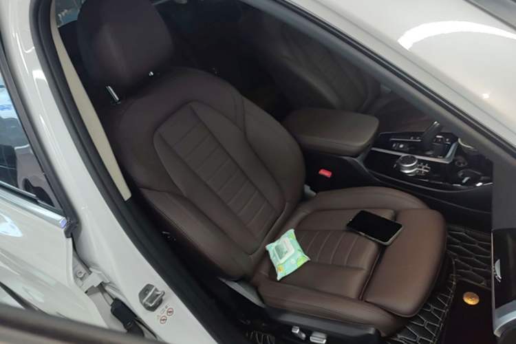 Used BMW X3 2021 xDrive25i M Sport Package Right Front Seat