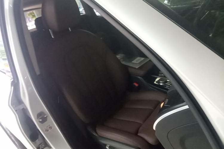 Used BMW X3 2021 xDrive25i M Sport Package Right Front Seat
