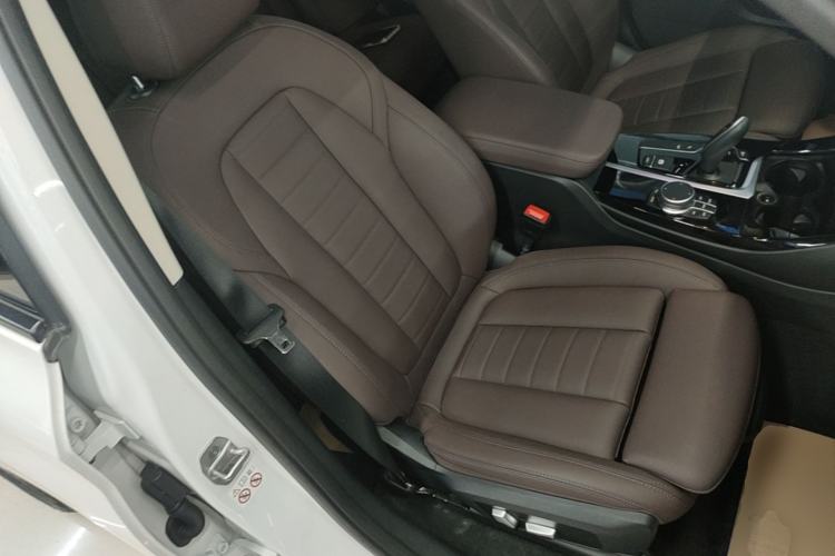 Used BMW X3 2021 xDrive25i M Sport Package Right Front Seat