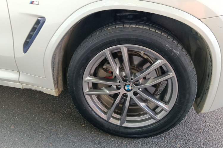 Used BMW X3 2021 xDrive25i M Sport Package Right Front Wheel Hub