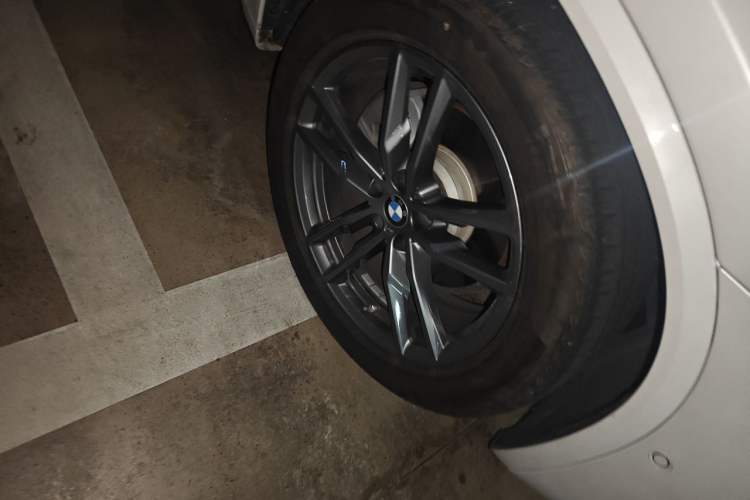 Used BMW X3 2021 xDrive28i M Sport Package Right Front Wheel Hub