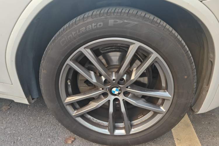 Used BMW X3 2021 xDrive28i M Sport Package Right Front Wheel Hub