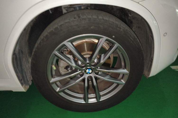 Used BMW X3 2021 Facelift xDrive28i M Sport Package Right Front Wheel Hub