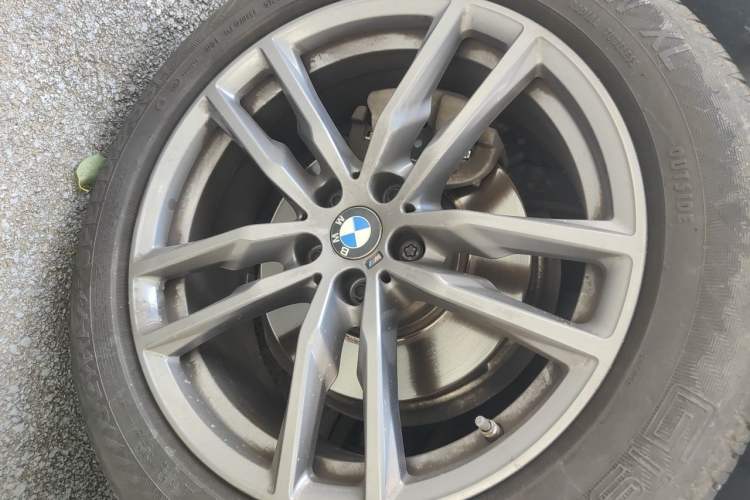 Used BMW X3 2021 xDrive25i M Sport Package Right Front Wheel Hub