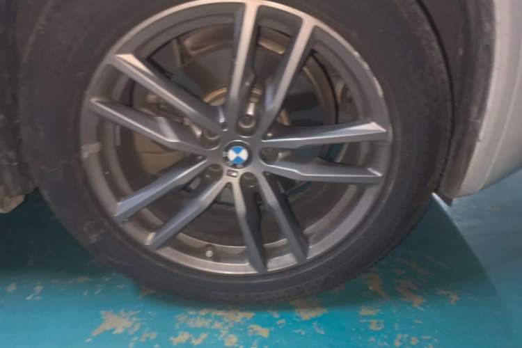 Used BMW X3 2021 Restyled xDrive25i M Sport Package Right Front Wheel Hub