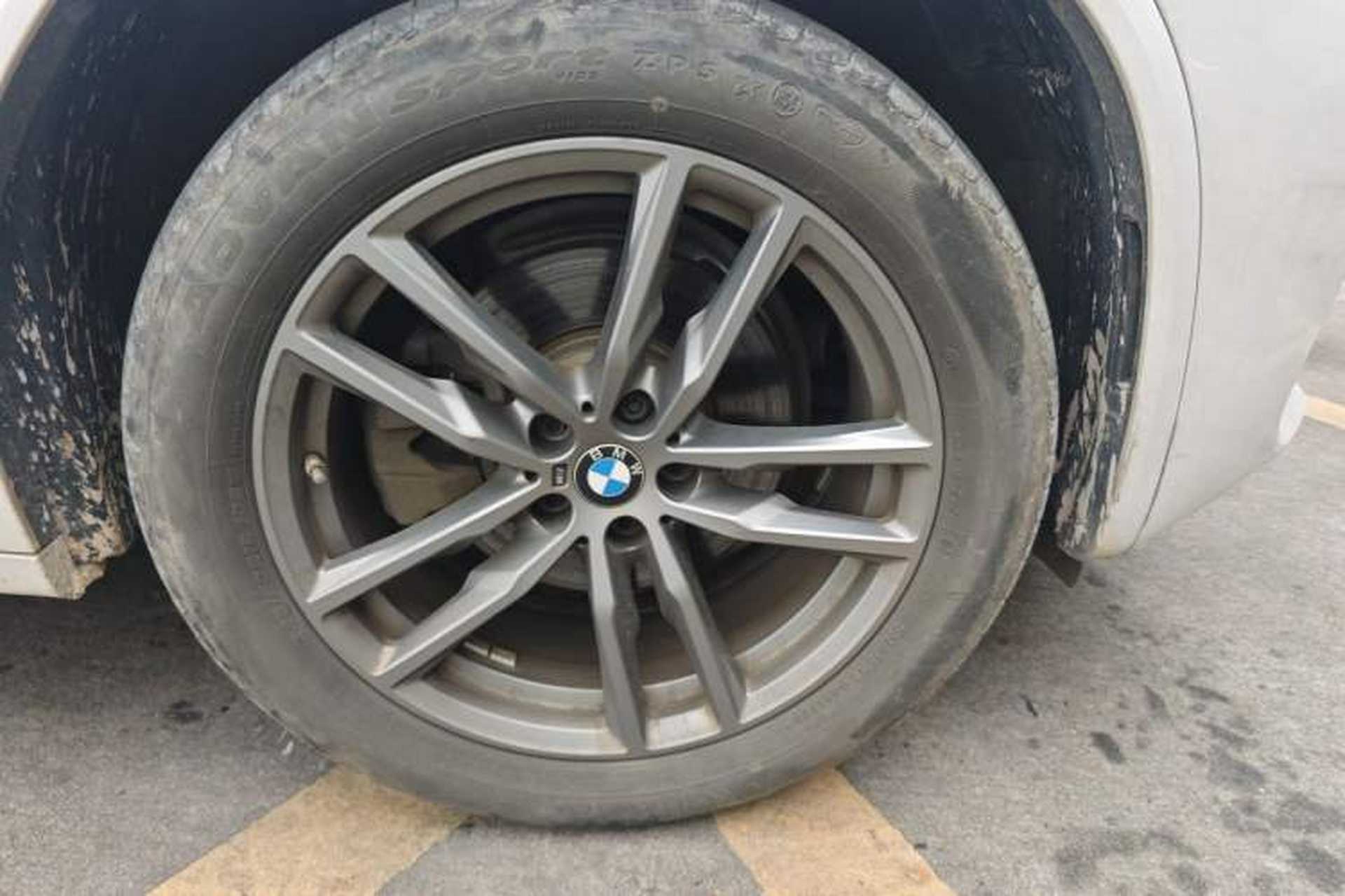 Used BMW X3 2021 xDrive25i M Sport Package Right Front Wheel Hub