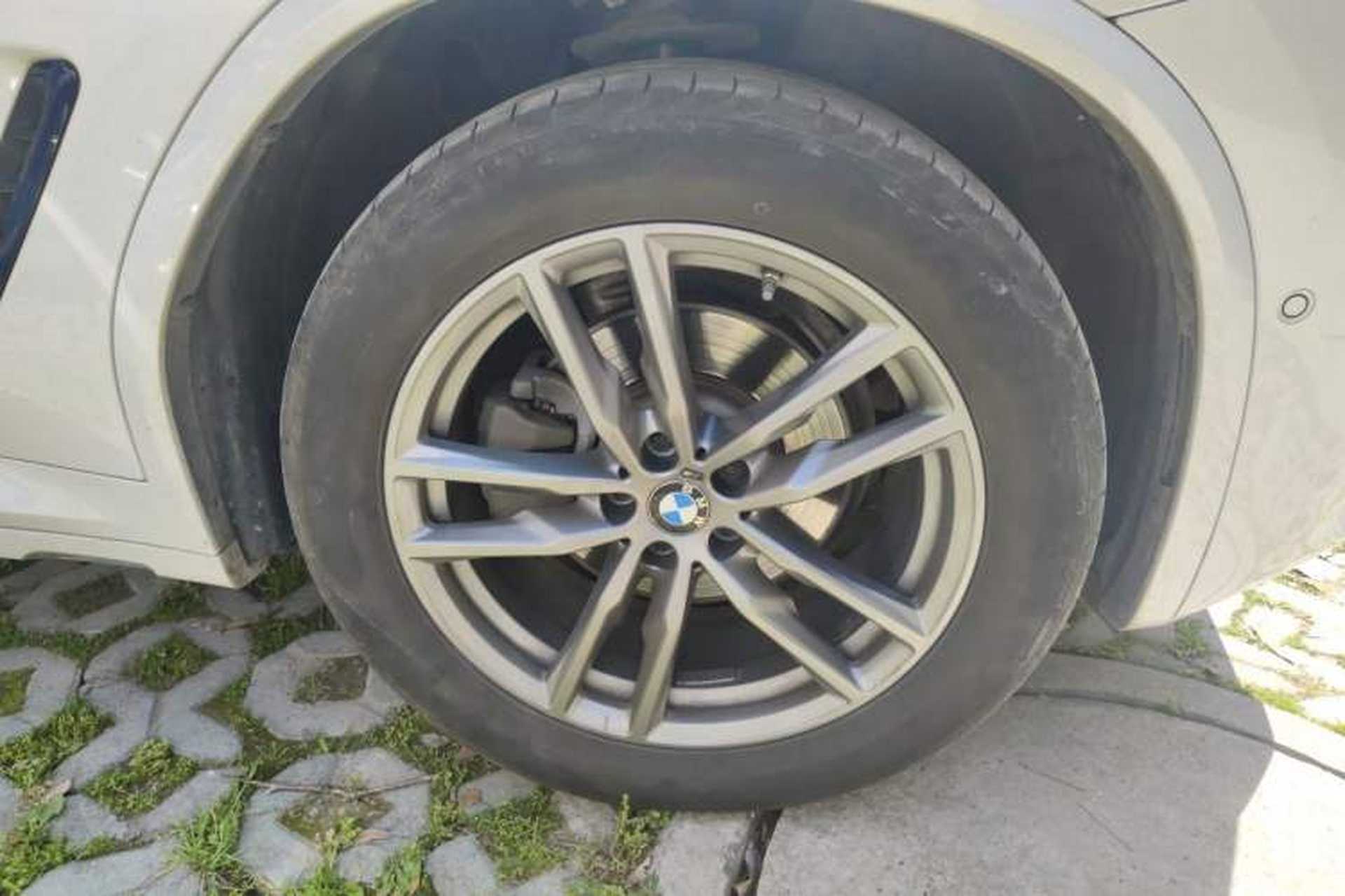 Used BMW X3 2021 xDrive28i M Sport Package Right Front Wheel Hub
