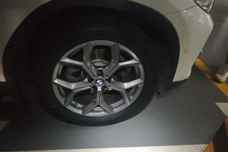Used BMW X3 2021 Facelift xDrive28i Luxury Package Right Front Wheel Hub