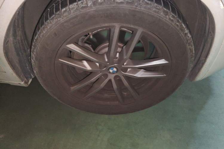 Used BMW X3 2021 xDrive28i M Sport Package Right Front Wheel Hub