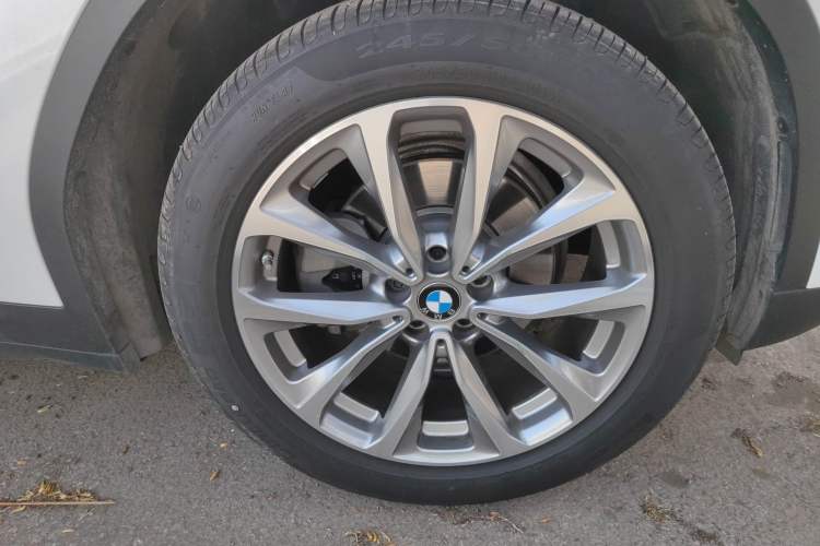 Used BMW X3 2021 Facelift xDrive25i Luxury Package Right Front Wheel Hub