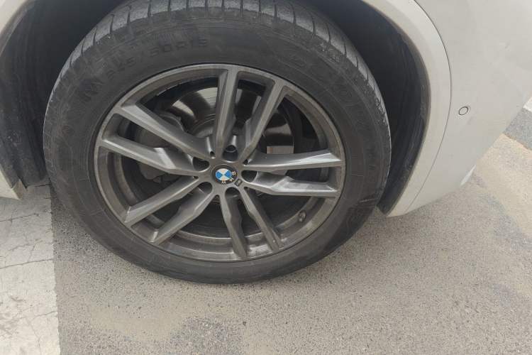 Used BMW X3 2021 xDrive28i M Sport Package Right Front Wheel Hub