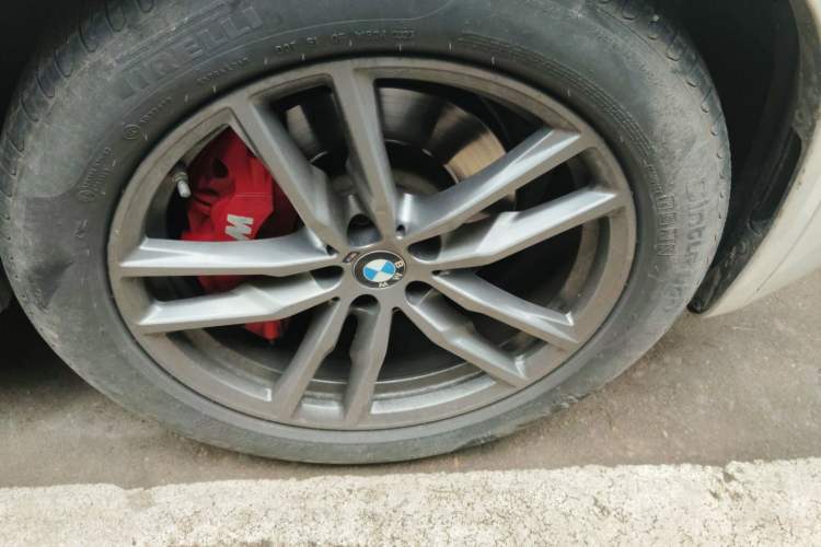 Used BMW X3 2021 xDrive28i M Sport Package Right Front Wheel Hub