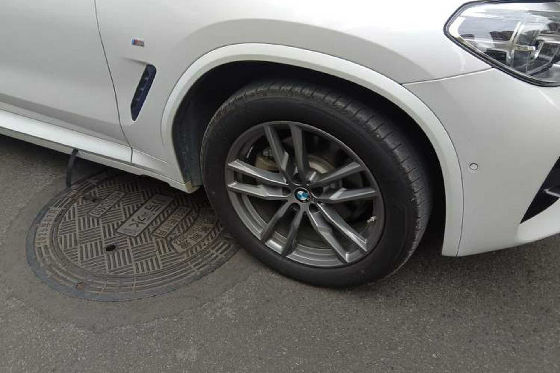 Used BMW X3 2021 xDrive28i M Sport Package Right Front Wheel Hub