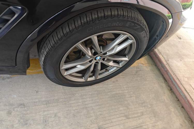 Used BMW X3 2021 xDrive28i M Sport Package Right Front Wheel Hub