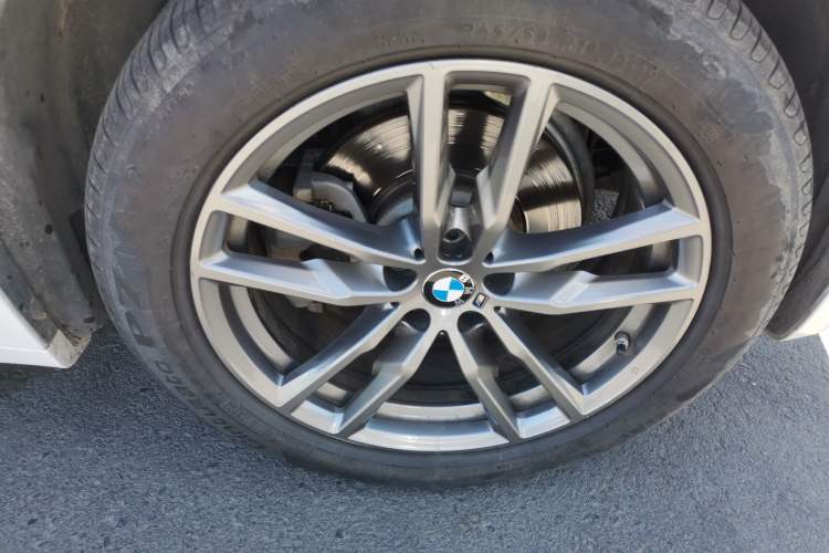 Used BMW X3 2021 xDrive25i M Sport Package Right Front Wheel Hub
