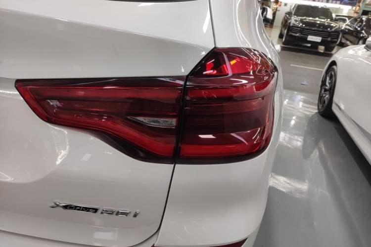 Used BMW X3 2021 xDrive28i Luxury Package Right Rear Taillight