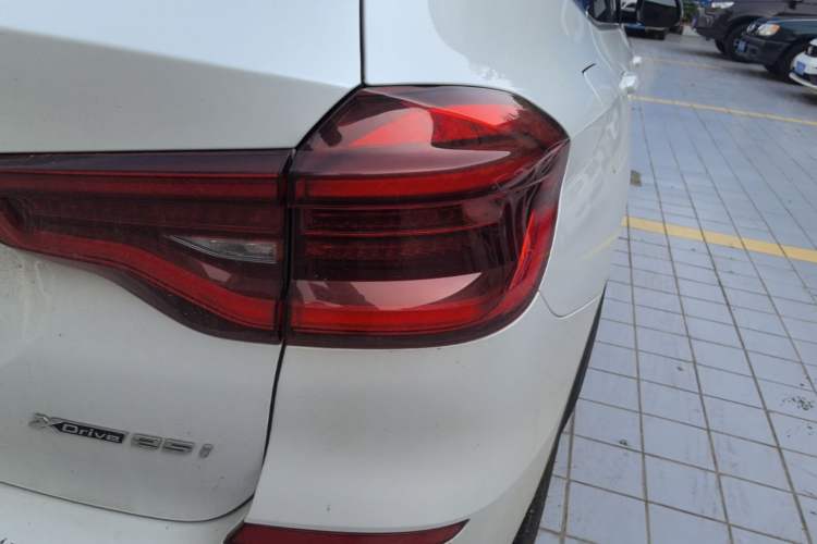Used BMW X3 2021 xDrive25i Luxury Package Right Rear Taillight