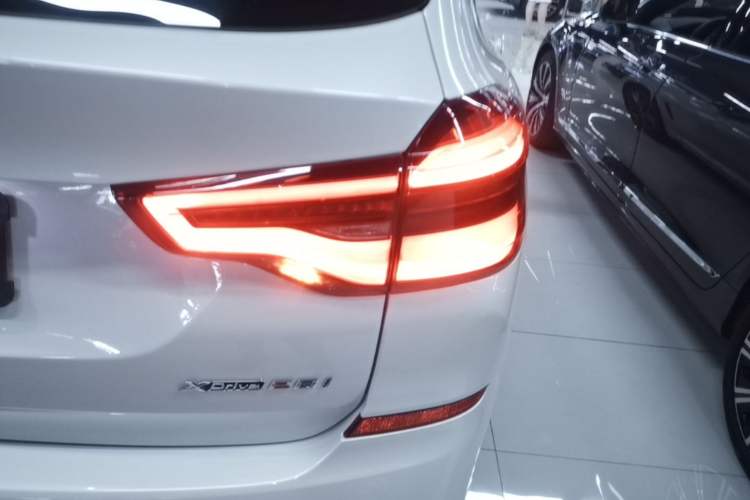 Used BMW X3 2021 xDrive28i M Sport Package Right Rear Taillight