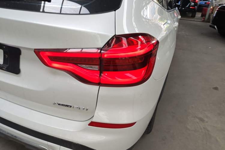 Used BMW X3 2021 xDrive28i Luxury Package Right Rear Taillight