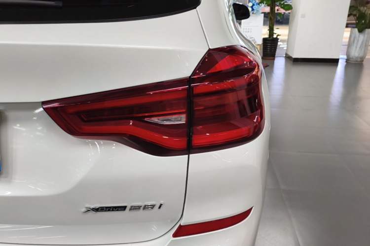 Used BMW X3 2021 xDrive28i M Sport Package Right Rear Taillight