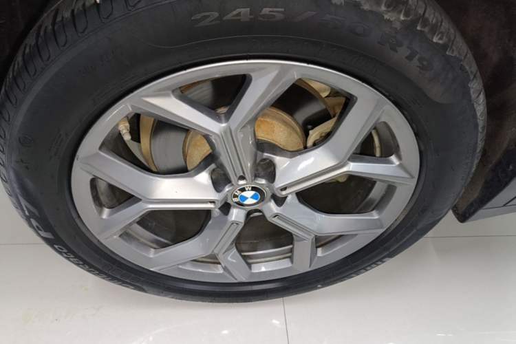 Used BMW X3 2021 xDrive28i Luxury Package Right Rear Wheel Hub