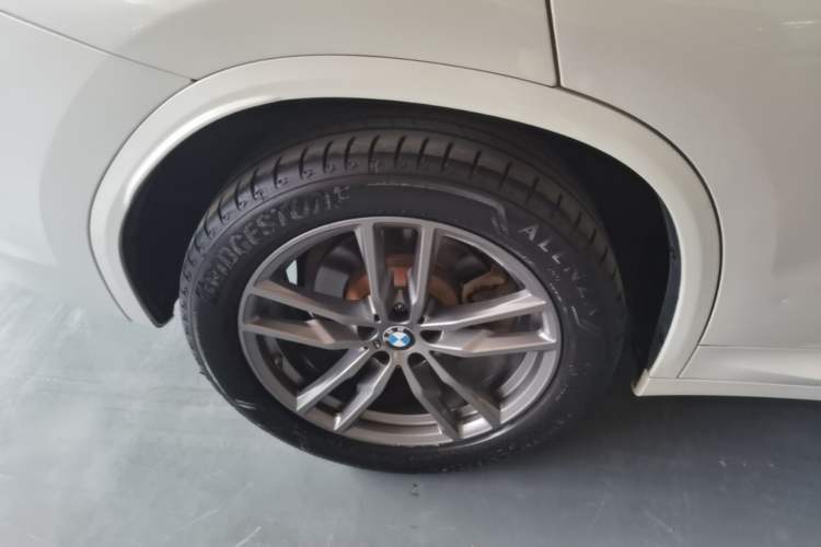 Used BMW X3 2021 xDrive25i Luxury Package Right Rear Wheel Hub