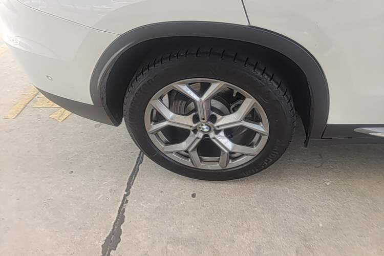 Used BMW X3 2021 xDrive28i Luxury Package Right Rear Wheel Hub