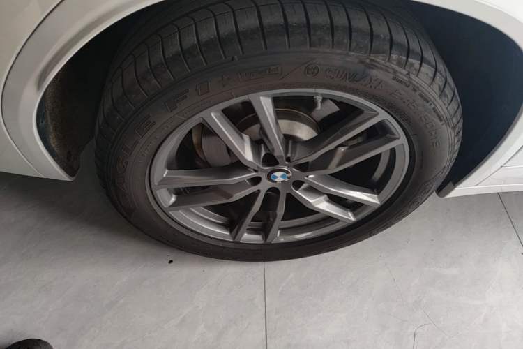 Used BMW X3 2021 xDrive28i M Sport Package Right Rear Wheel Hub