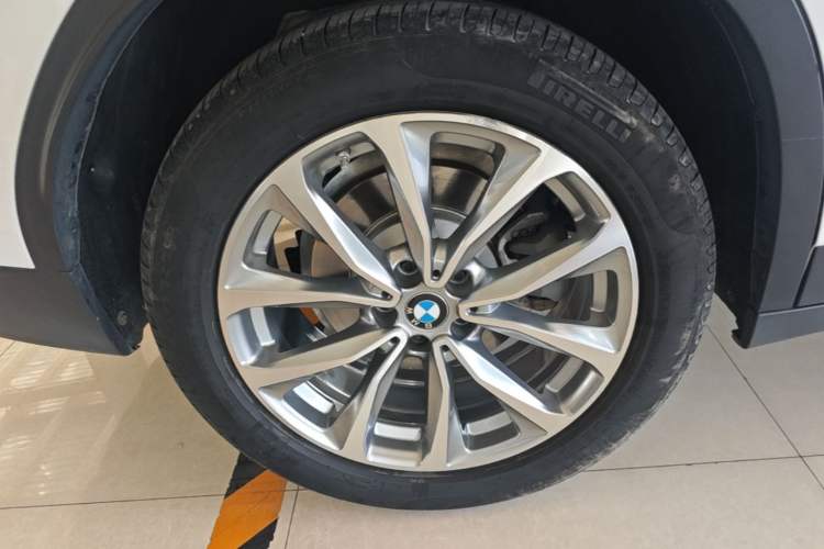 Used BMW X3 2021 xDrive25i Luxury Package Right Rear Wheel Hub
