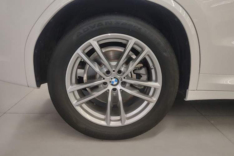 Used BMW X3 2021 xDrive25i M Sport Package Right Rear Wheel Hub