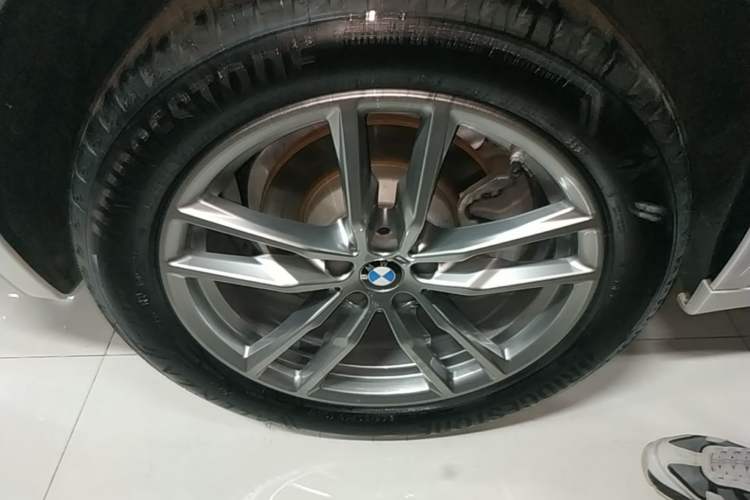 Used BMW X3 2021 xDrive28i M Sport Package Right Rear Wheel Hub