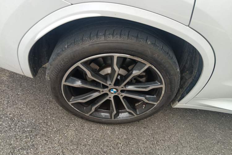 Used BMW X3 2021 xDrive30i Luxury Model with M Sport Package Right Rear Wheel Hub