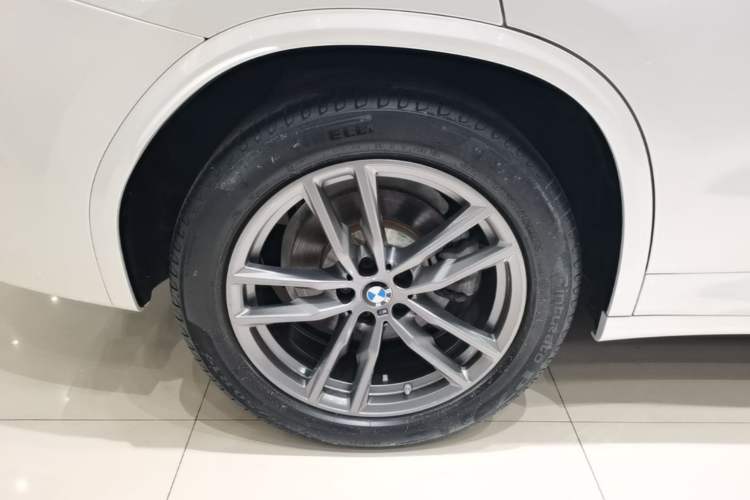 Used BMW X3 2021 xDrive28i M Sport Package Right Rear Wheel Hub
