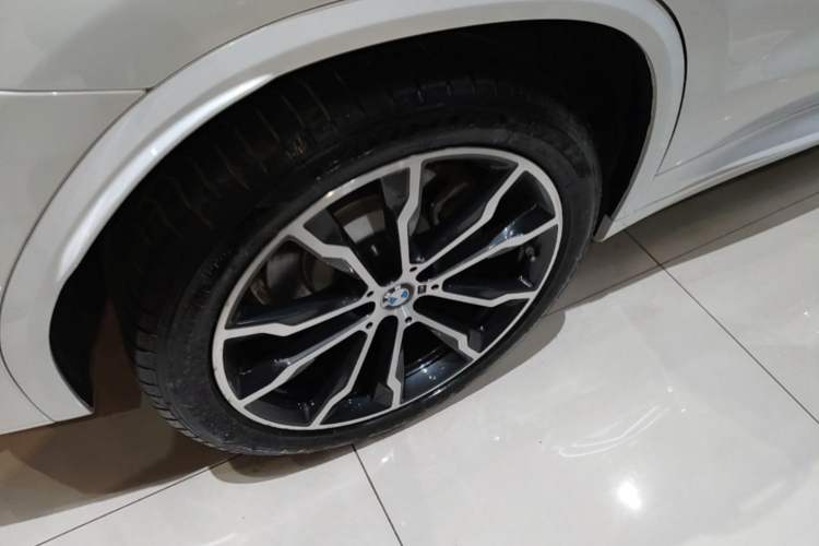 Used BMW X3 2021 xDrive28i M Sport Package Right Rear Wheel Hub