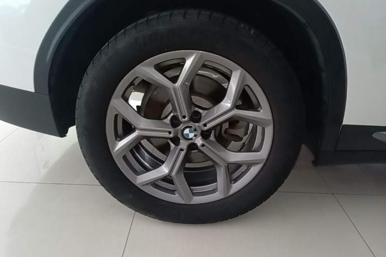 Used BMW X3 2021 xDrive28i Luxury Package Right Rear Wheel Hub