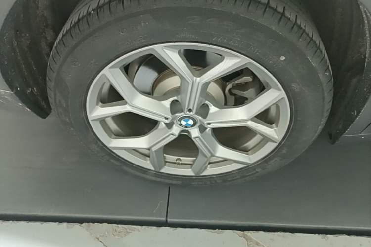 Used BMW X3 2021 xDrive28i Luxury Package Right Rear Wheel Hub
