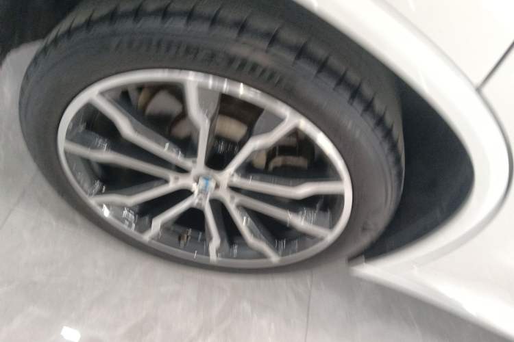 Used BMW X3 2021 xDrive30i Luxury Model with M Sport Package Right Rear Wheel Hub