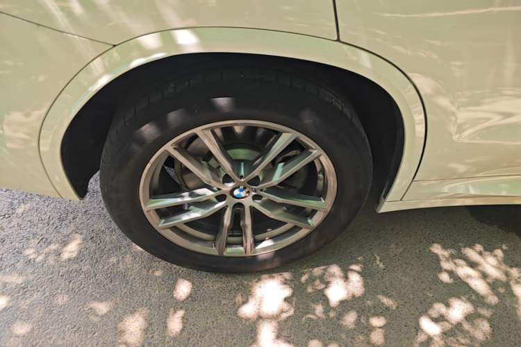 Used BMW X3 2021 Restyled xDrive25i M Sport Package Right Rear Wheel Hub